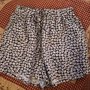 Brand new pair of shorts from SHEIN.